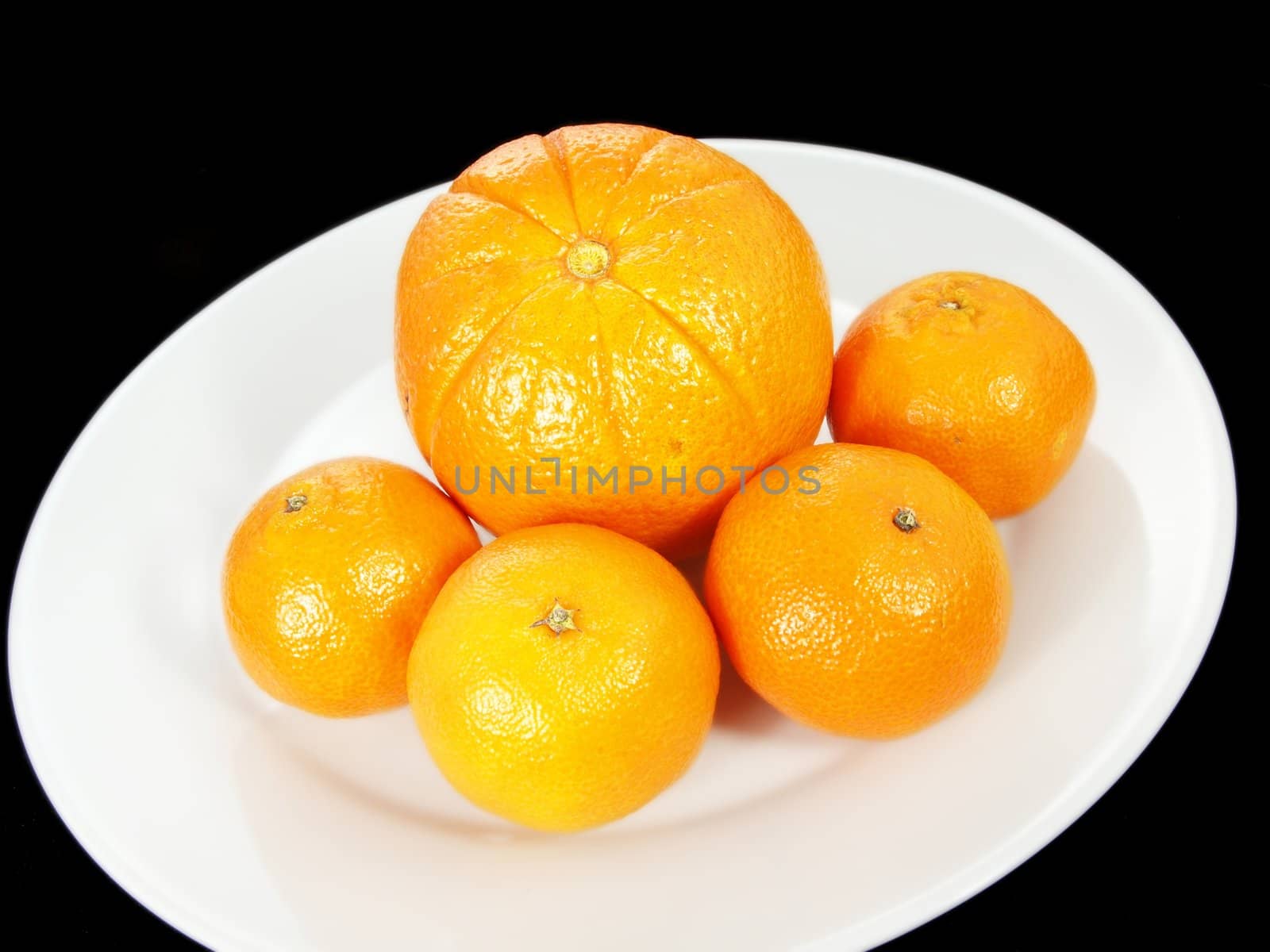 Orange and clementine by Arvebettum