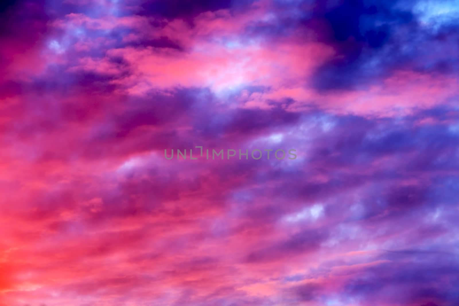 Pink and purple sky by Mirage3