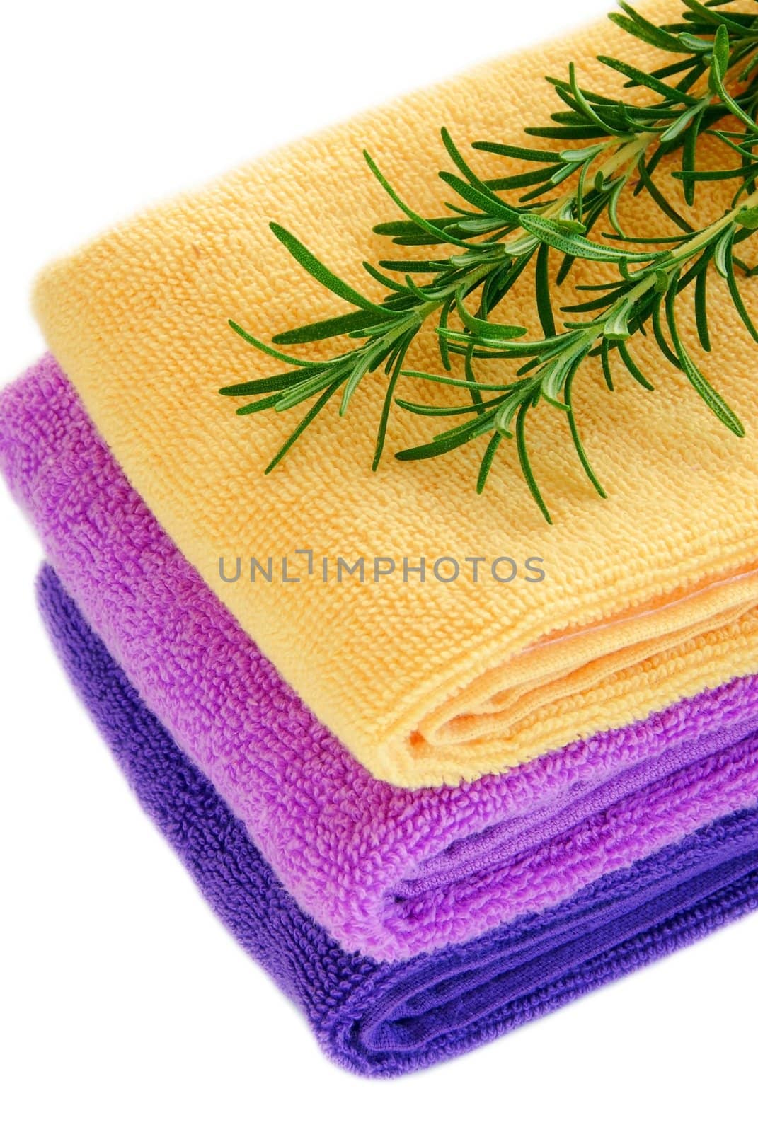 Colorful towels by simply