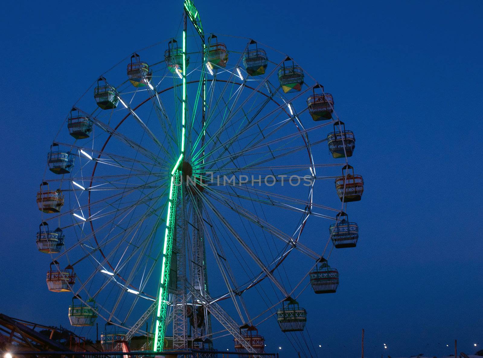 ferris wheel by pazham