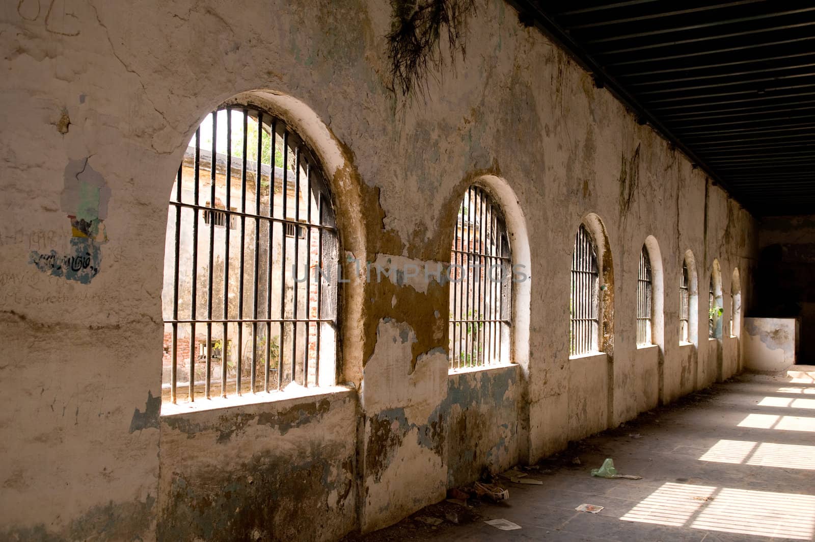 old deserted rugged building on a bright sunny day