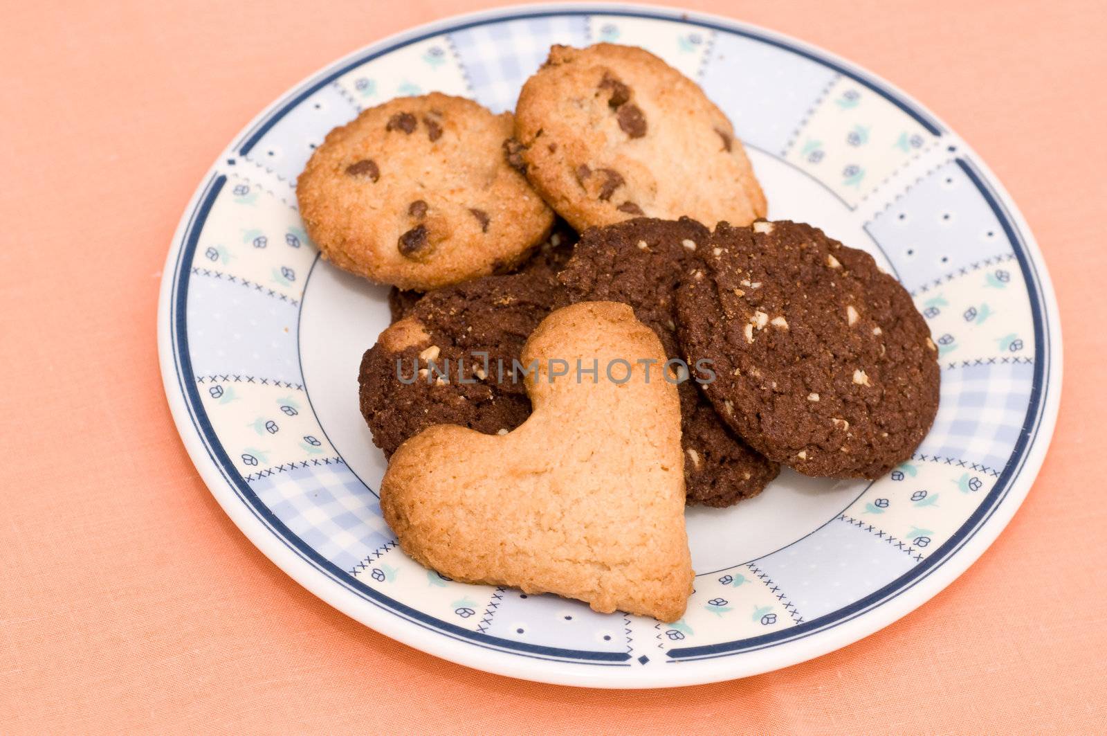 Freshly bakes cookies ready to be served