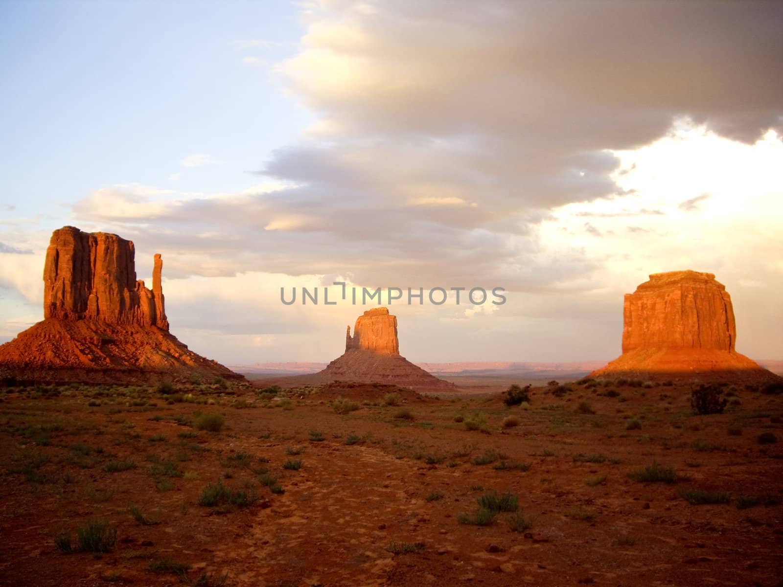 Stormy sunset at Monument Valley by emattil