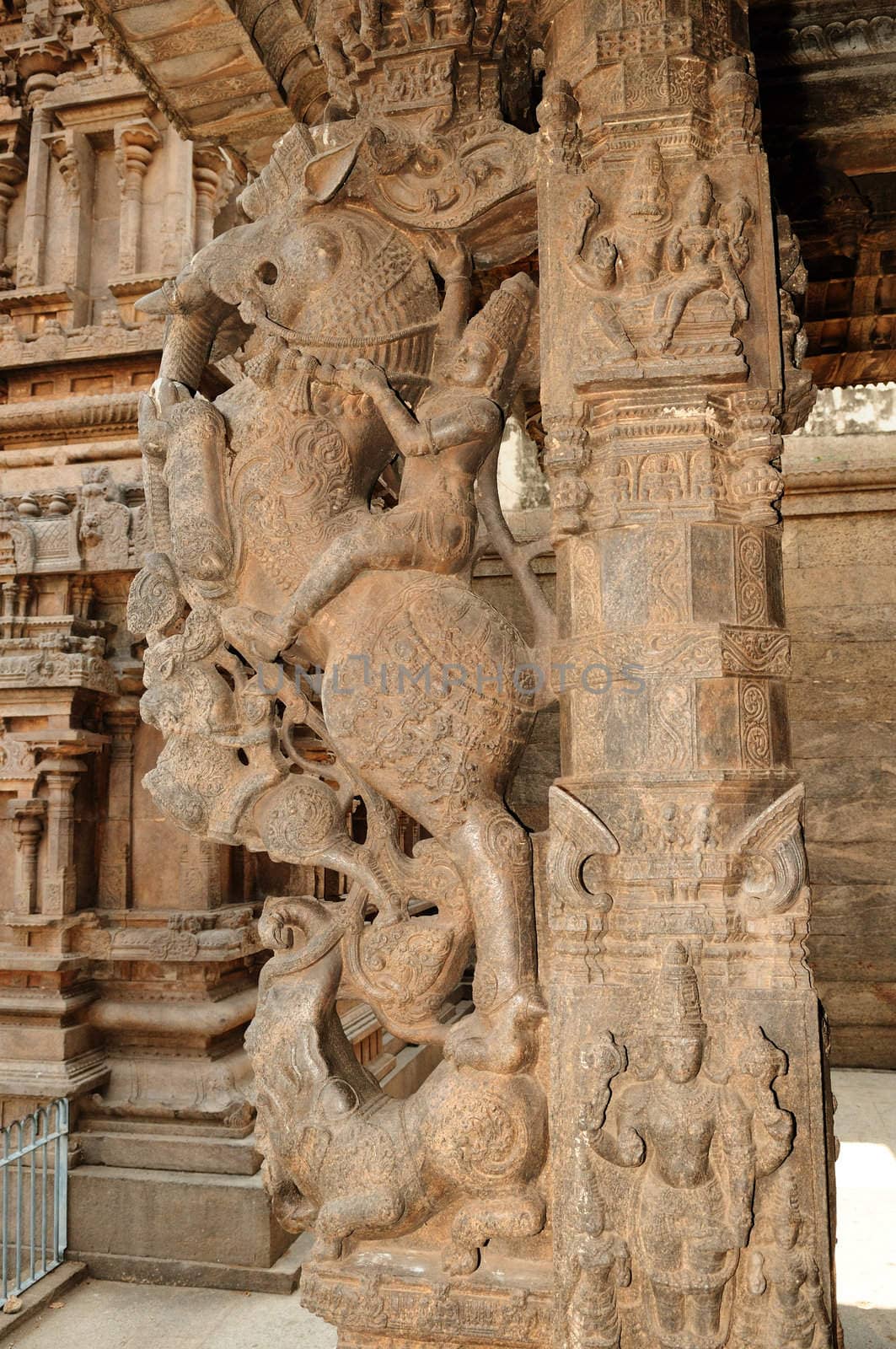 An ancient temple in Southern india displaying magnificient architecture