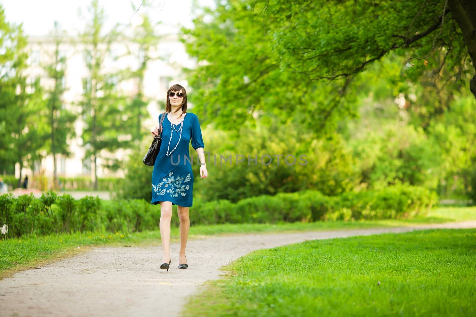 woman walking by olga_sweet