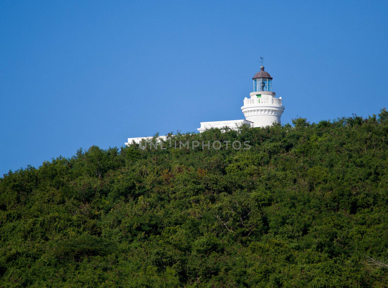 Old lighthouse at Cape San Juan by steheap