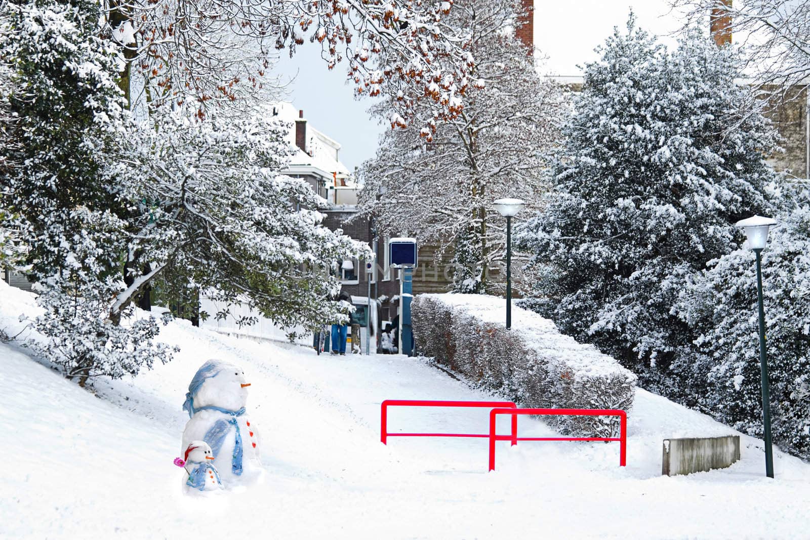 City in the snow - streetview with snowmen