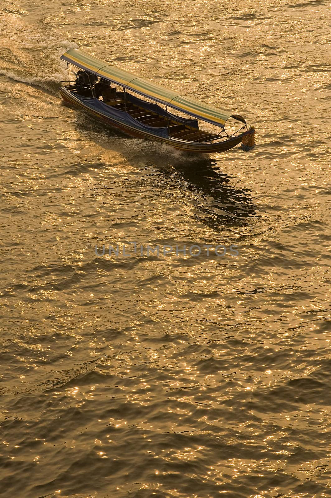 Boat on Chao Phraya, Bangkok, Thailand by johnnychaos