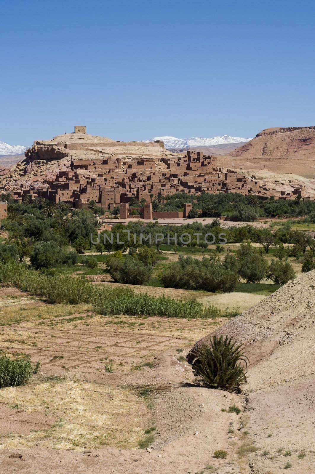 Kasbah A�t Benhaddou, fortified city situated on a hill along the Ounila River, has been a UNESCO World Heritage Site since 1987. Best of Morocco.