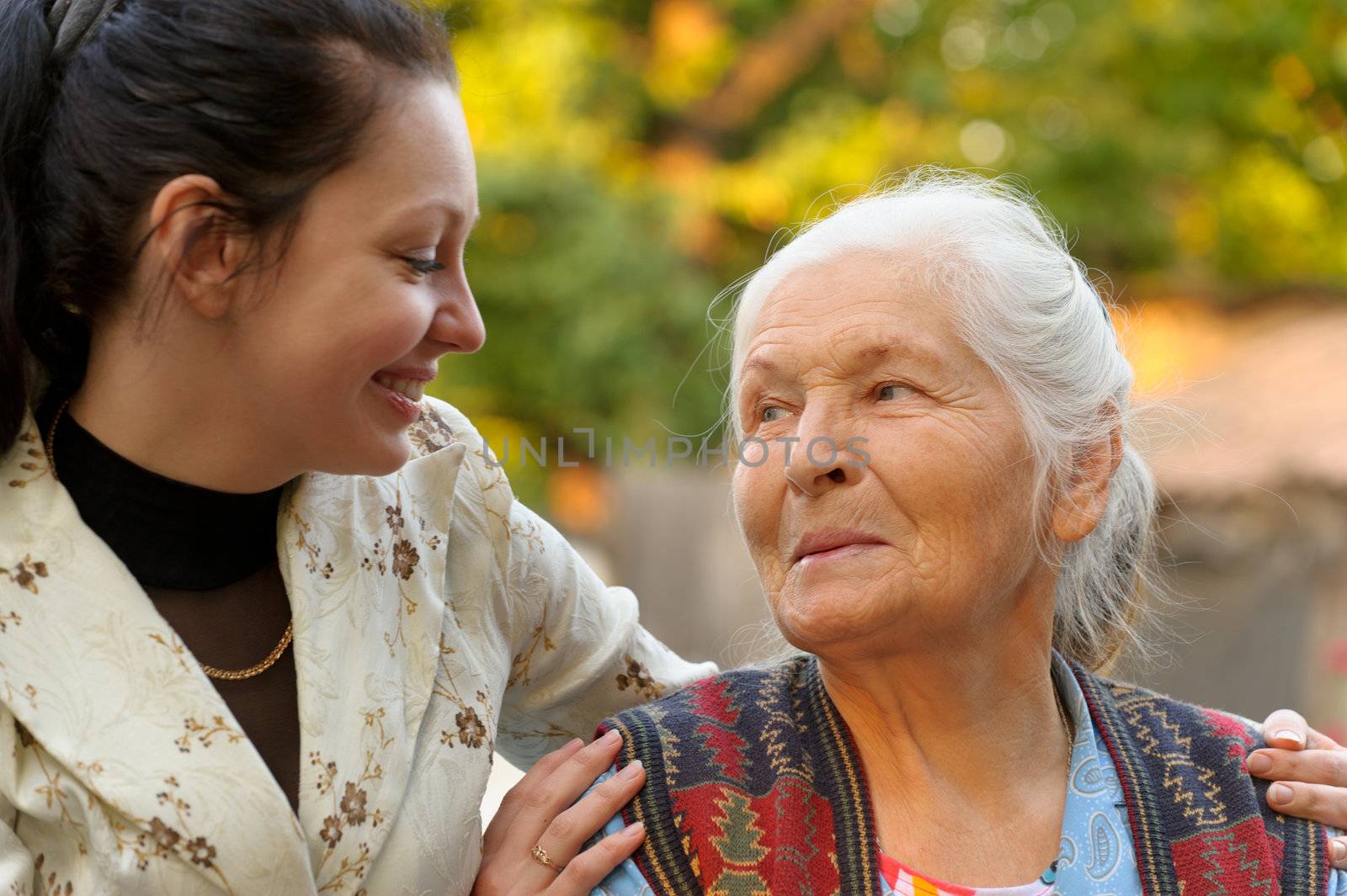 The grandmother with the grand daughter by galdzer