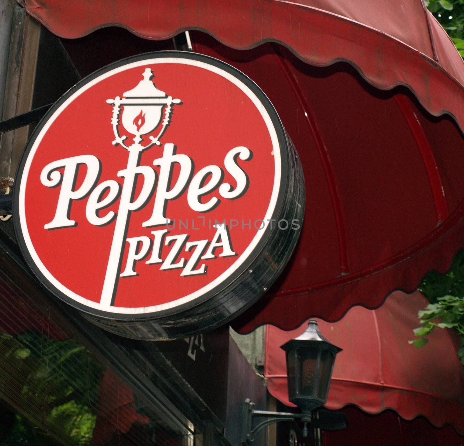 peppes pizza sign