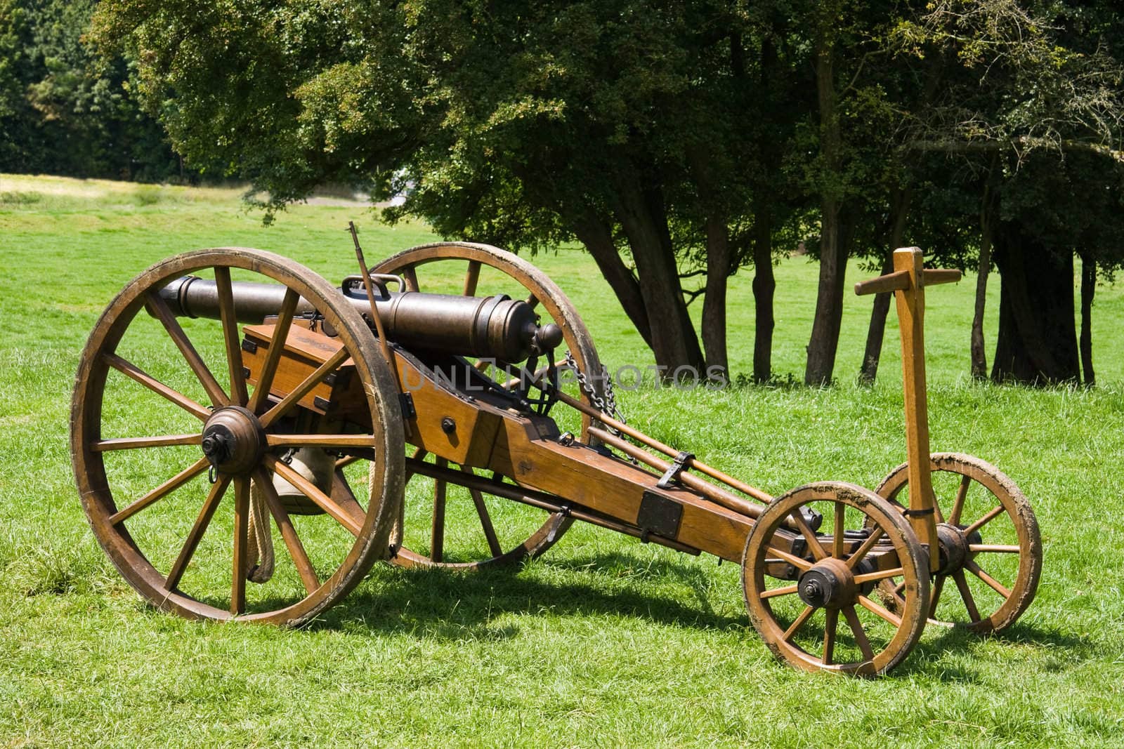 Historic canon on cart, as used in the battle of Waterloo in 1815 