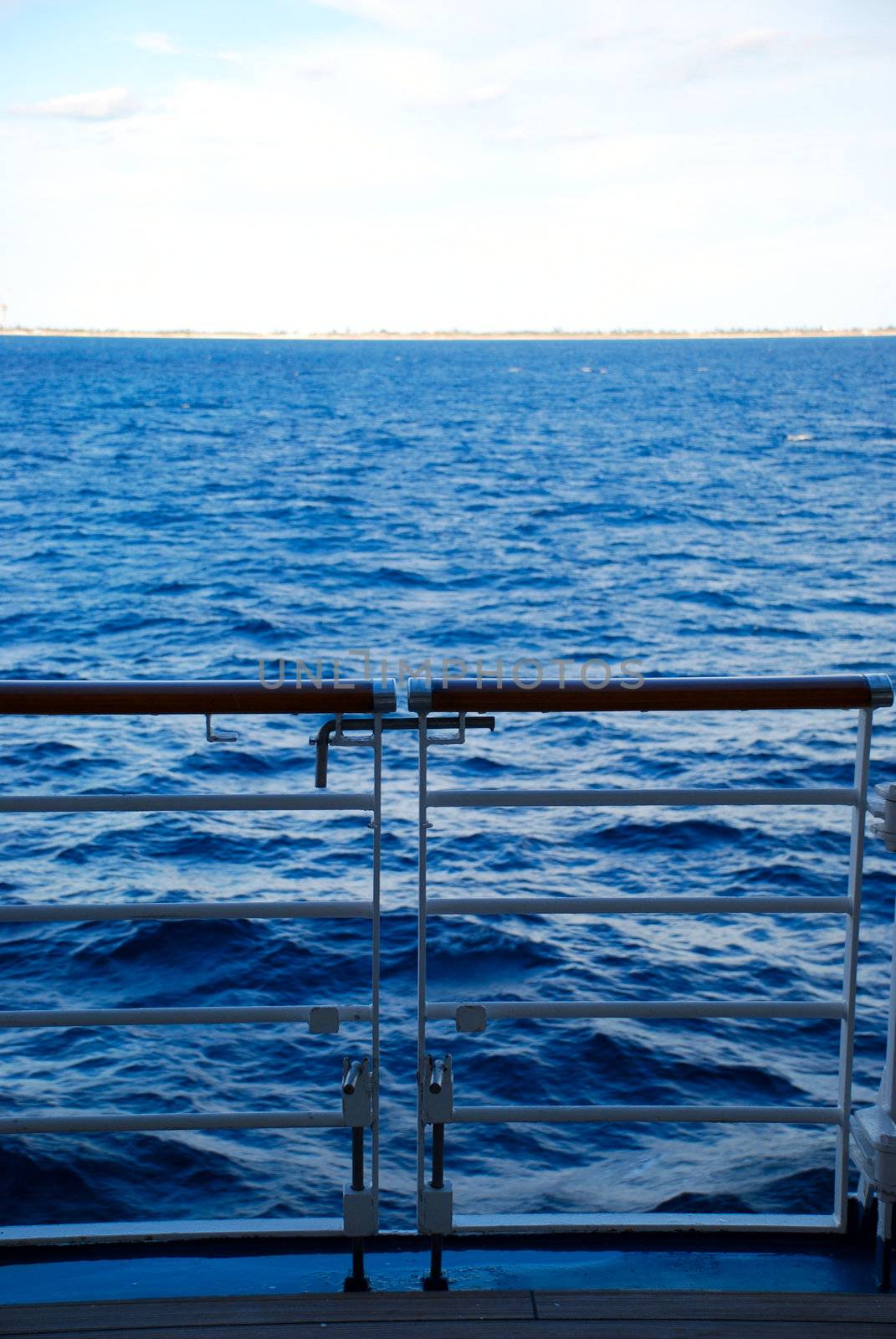 stock pictures of the ocean from a cruise ship