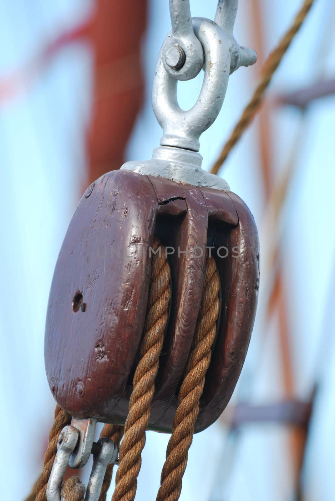 traditional sailing pulley