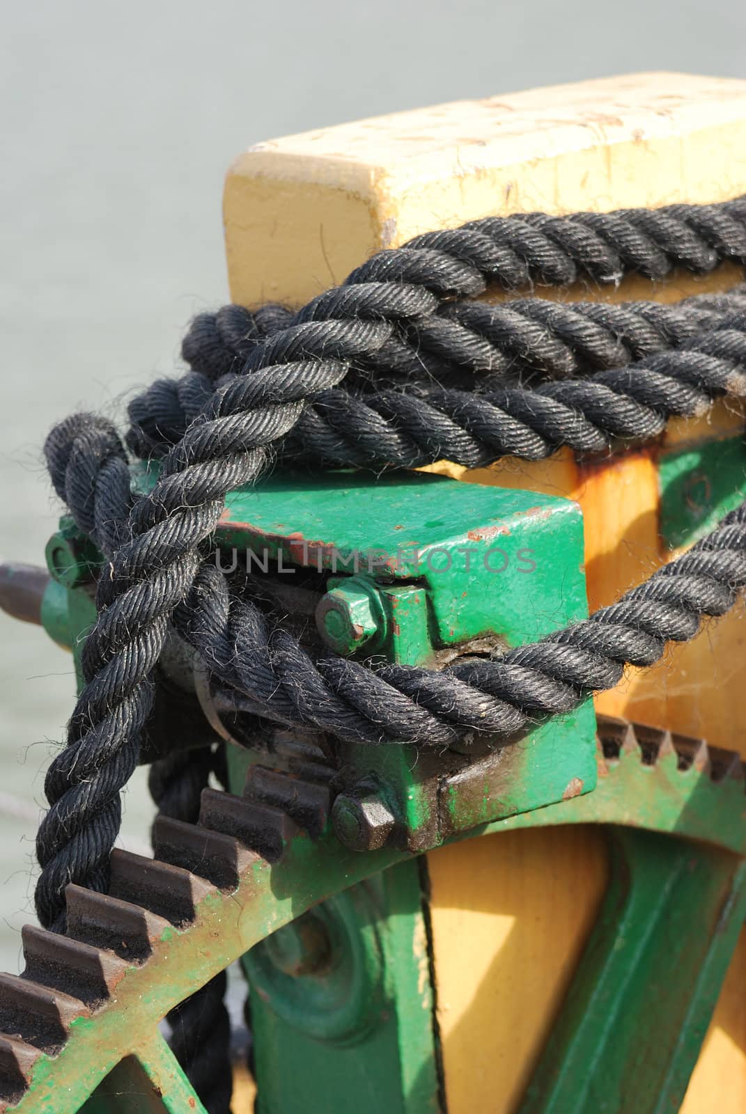 Black Rope and wheel