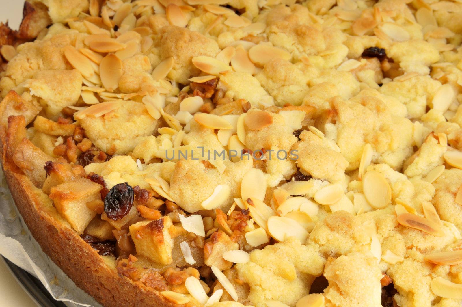 Baked apple pie with crumble