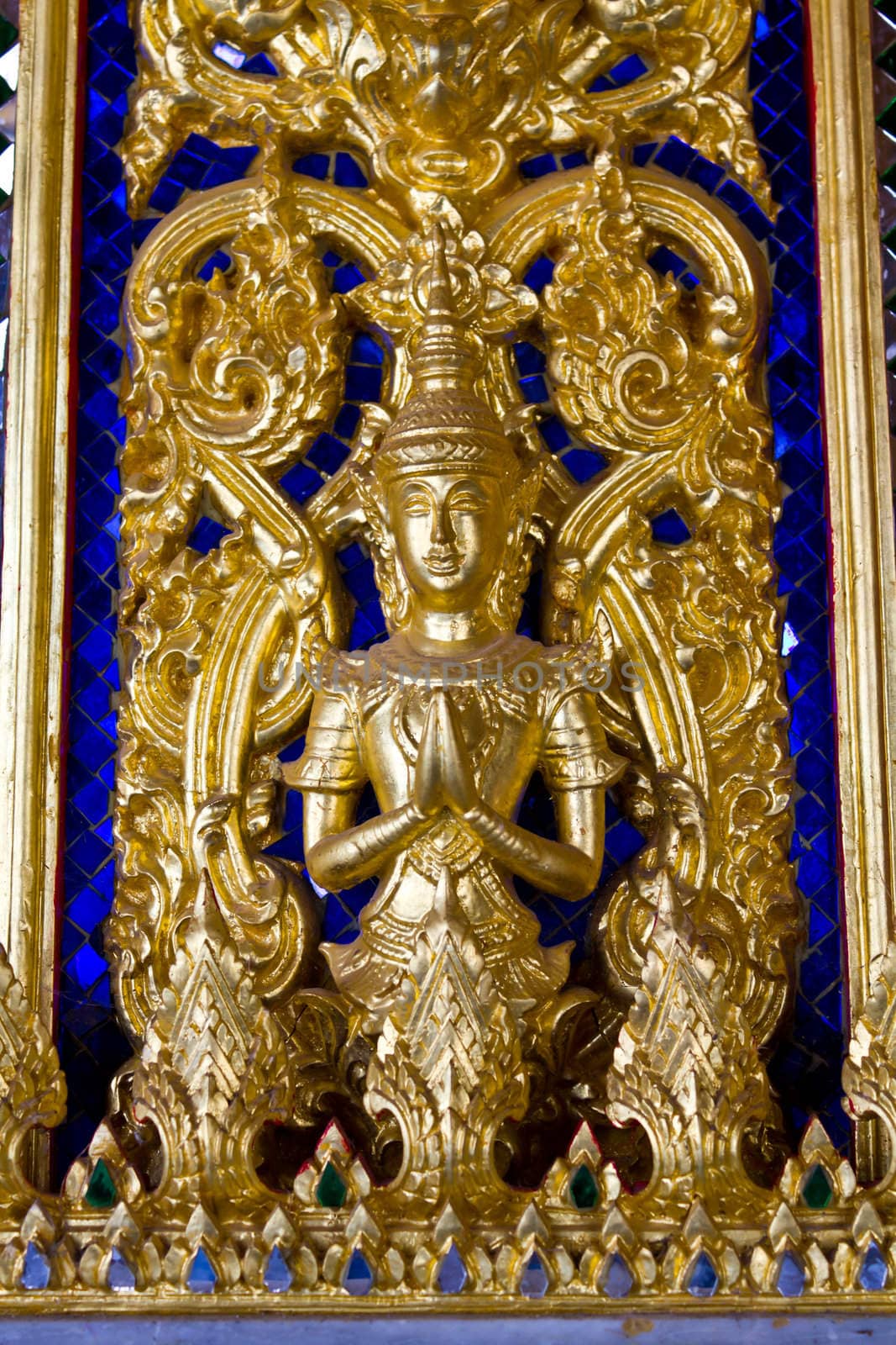 Thai style molding art in temple at U-thaithani province