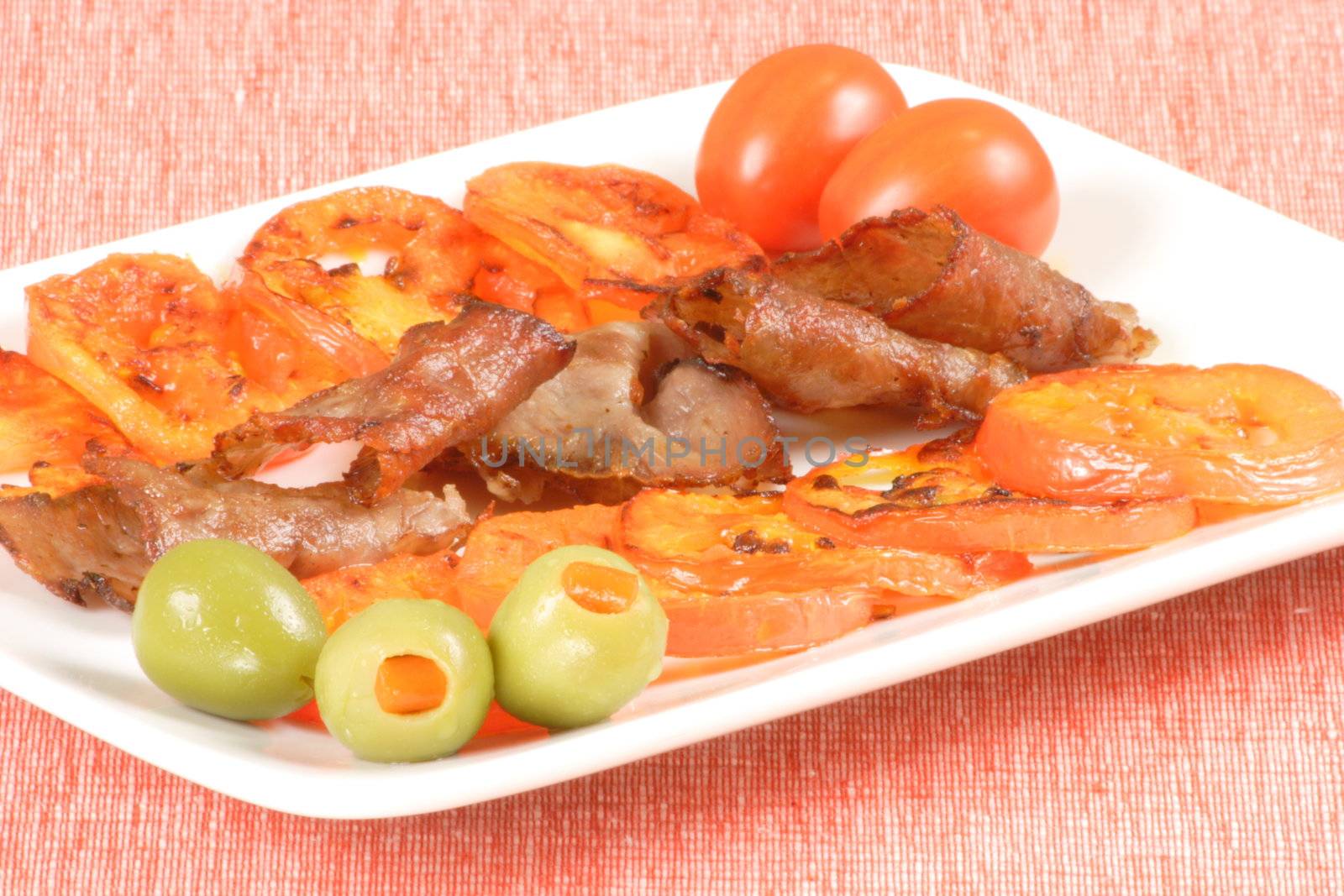 olive oil  fried  beef  and  tomatoes  by tacar