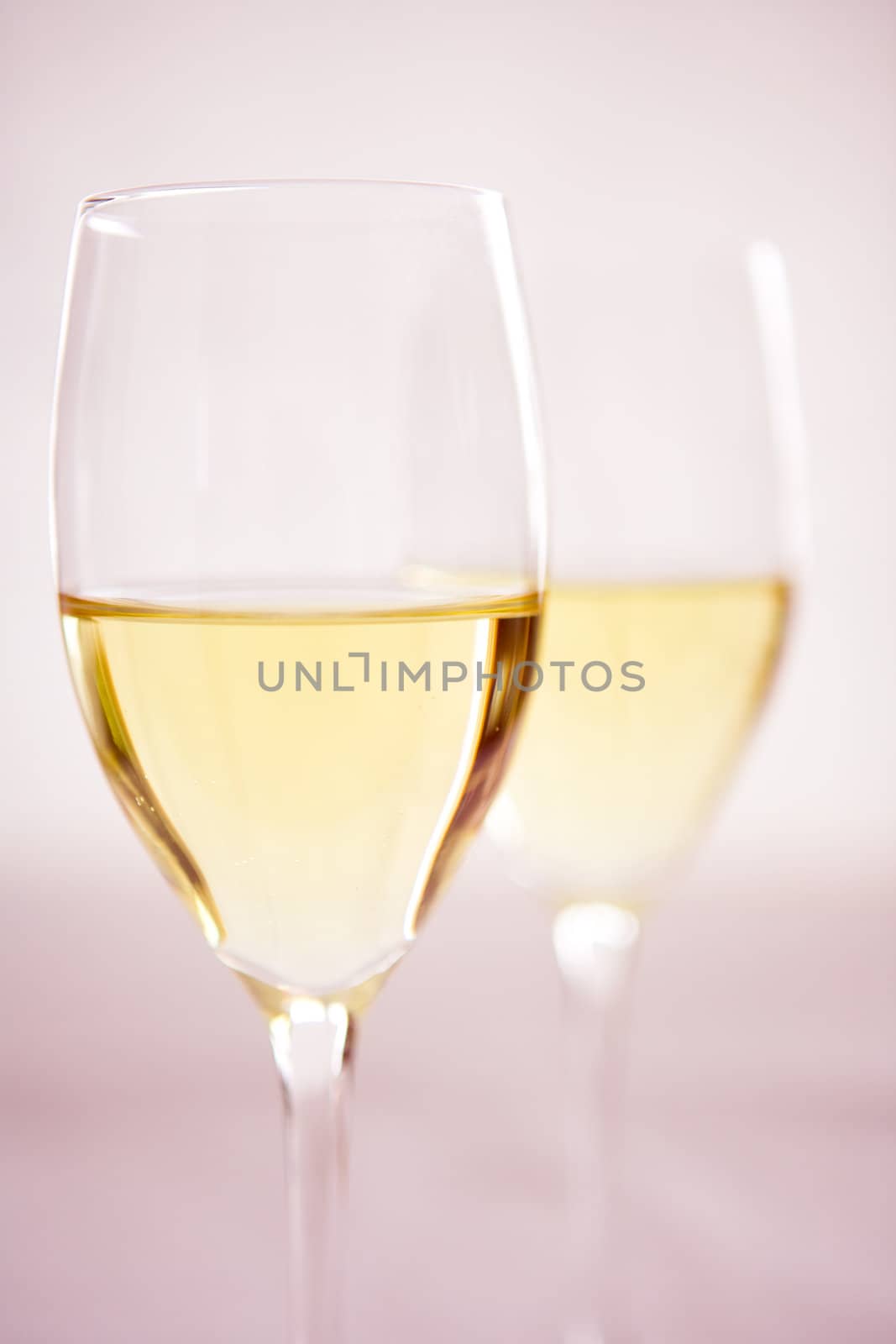 Two Wine Glasses by Luminis