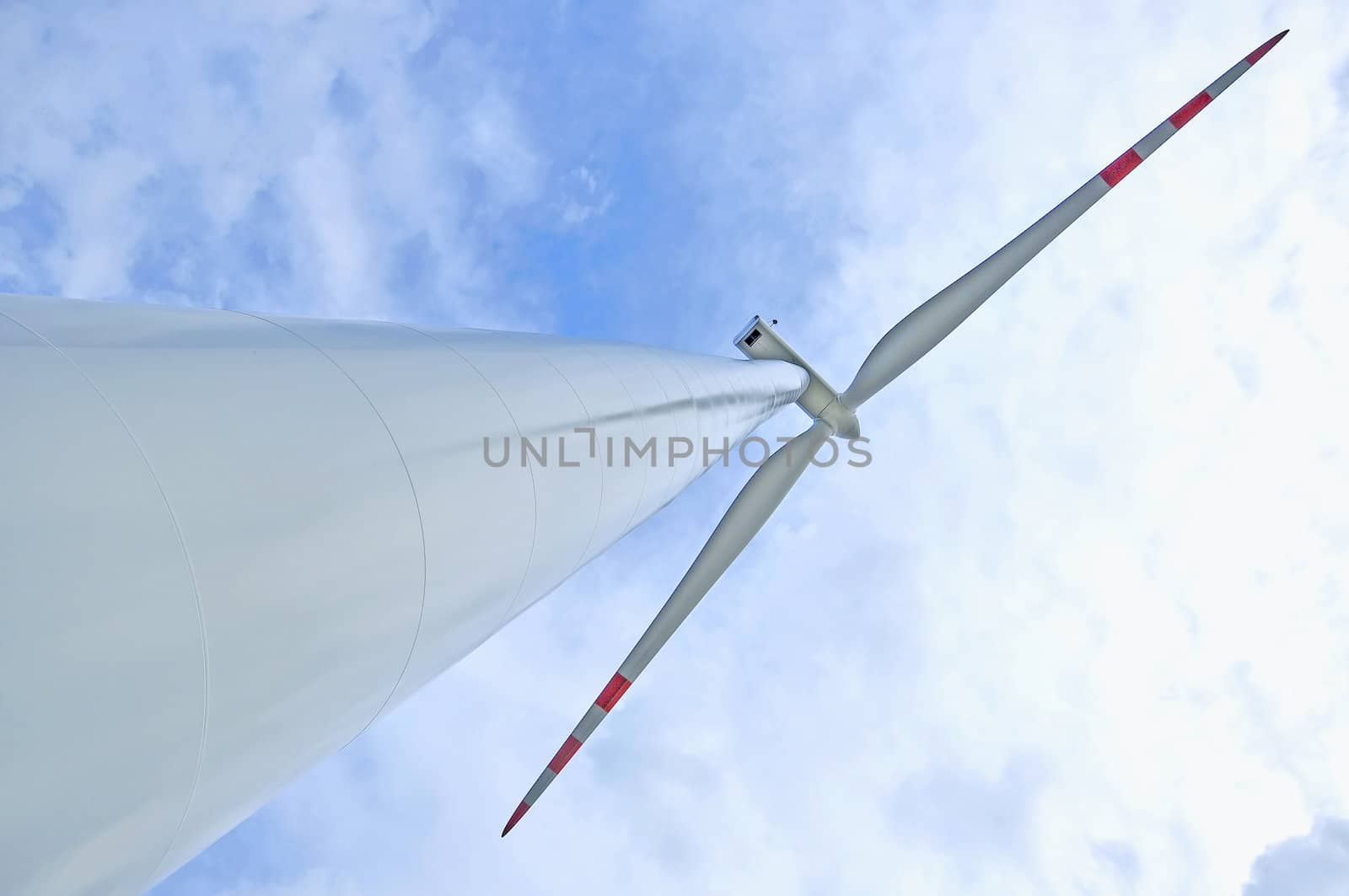 an image of wind turbine