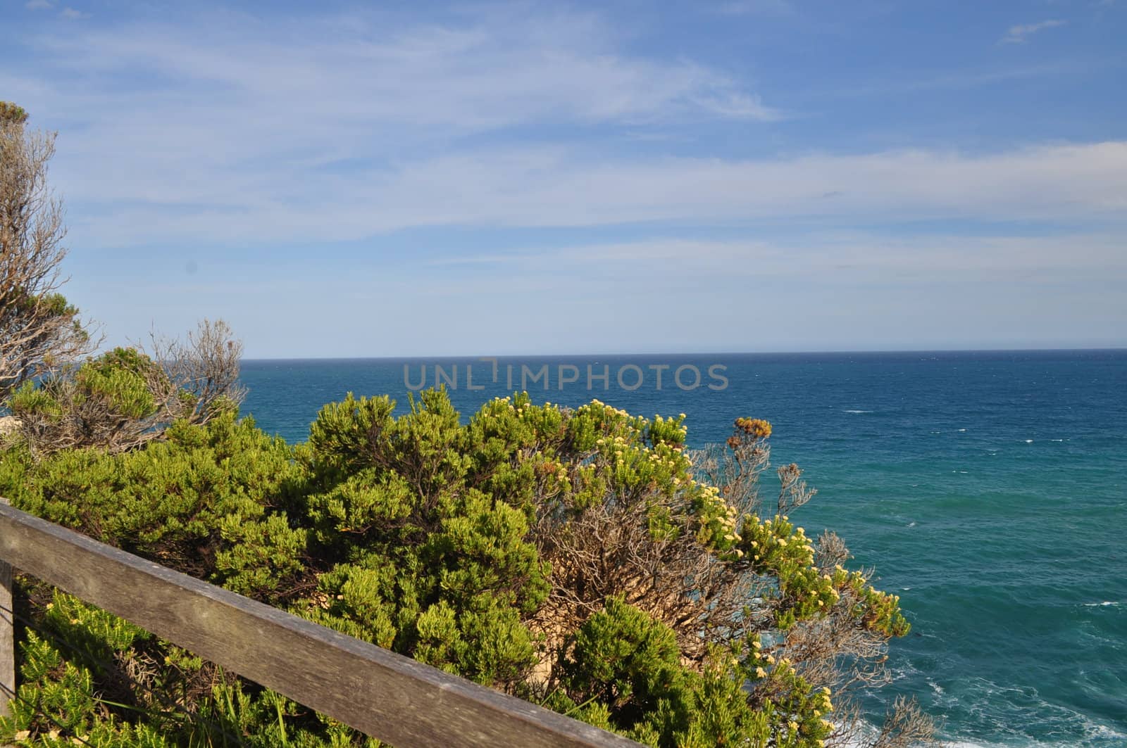 Beautiful Blue Ocean Waves. Australia by dimkadimon