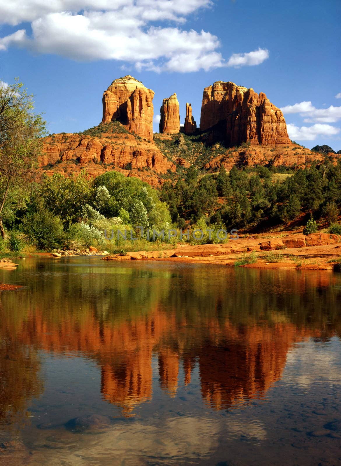 Cathedral Rock, Arizona by jol66
