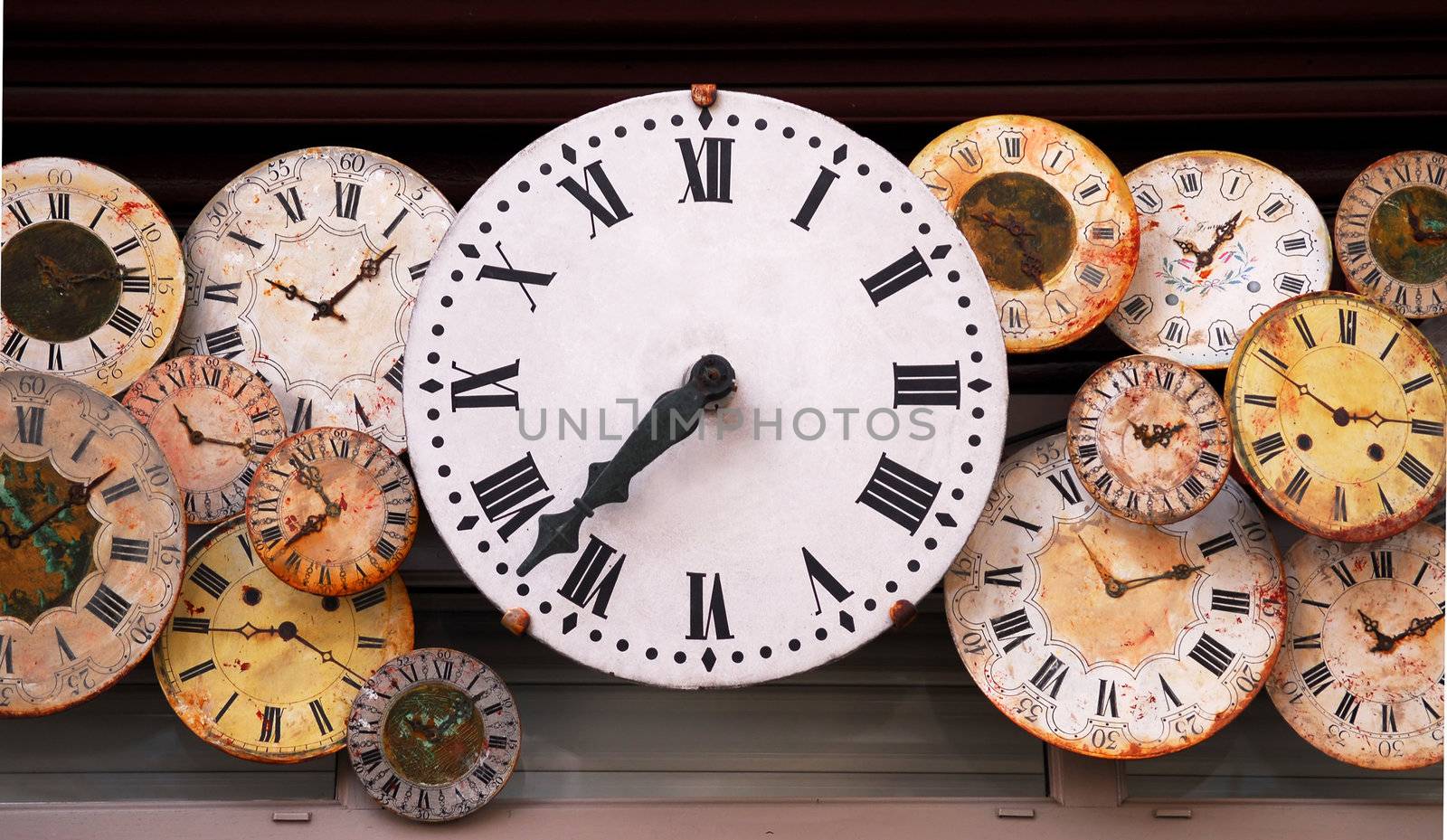 Antique clocks by elenathewise