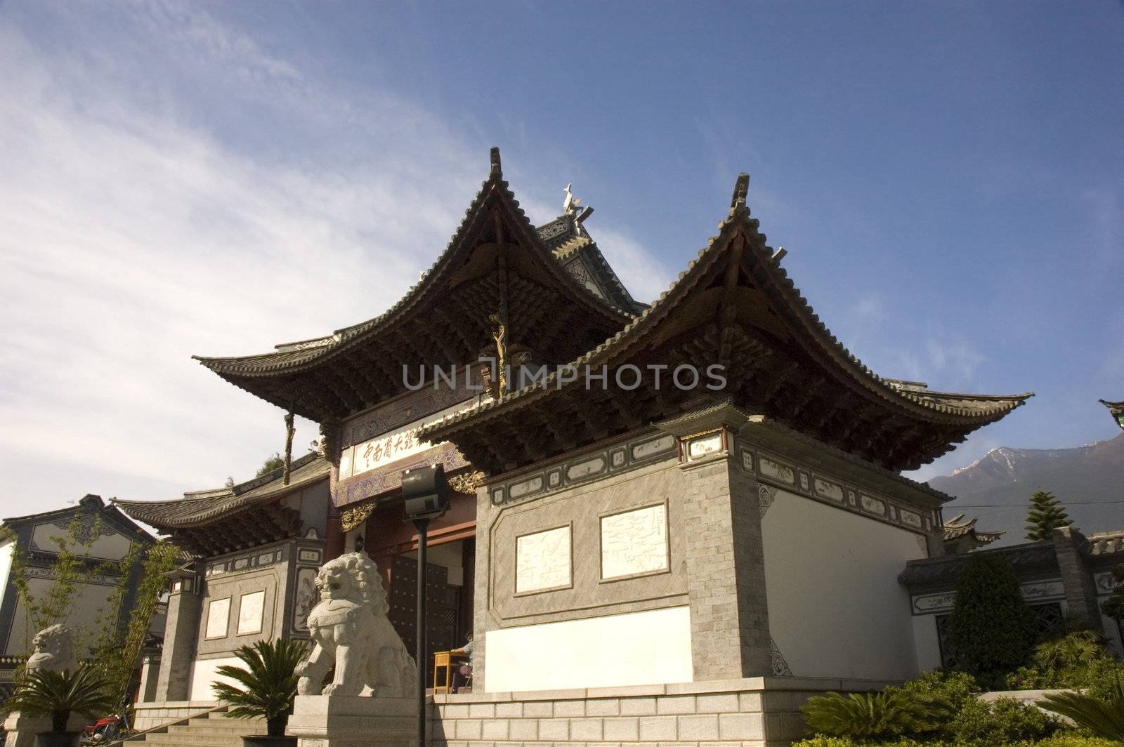 ancient chinese li jiang town in china