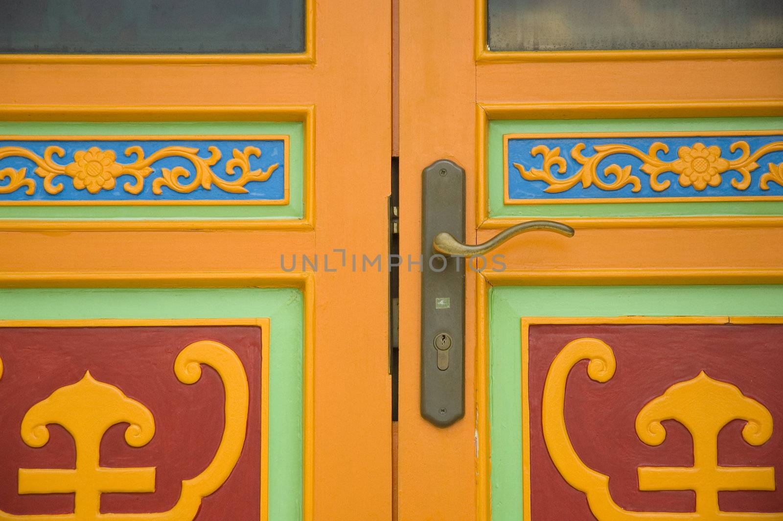 door of a chinese temple 