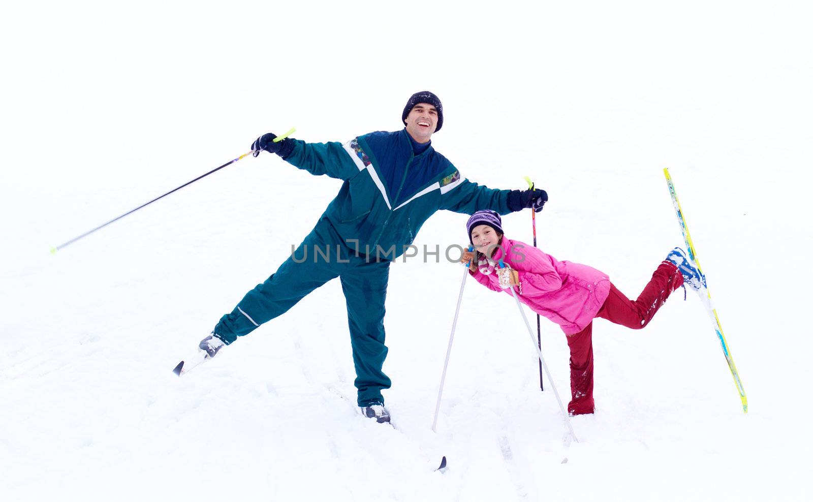 Family Skiing by michey