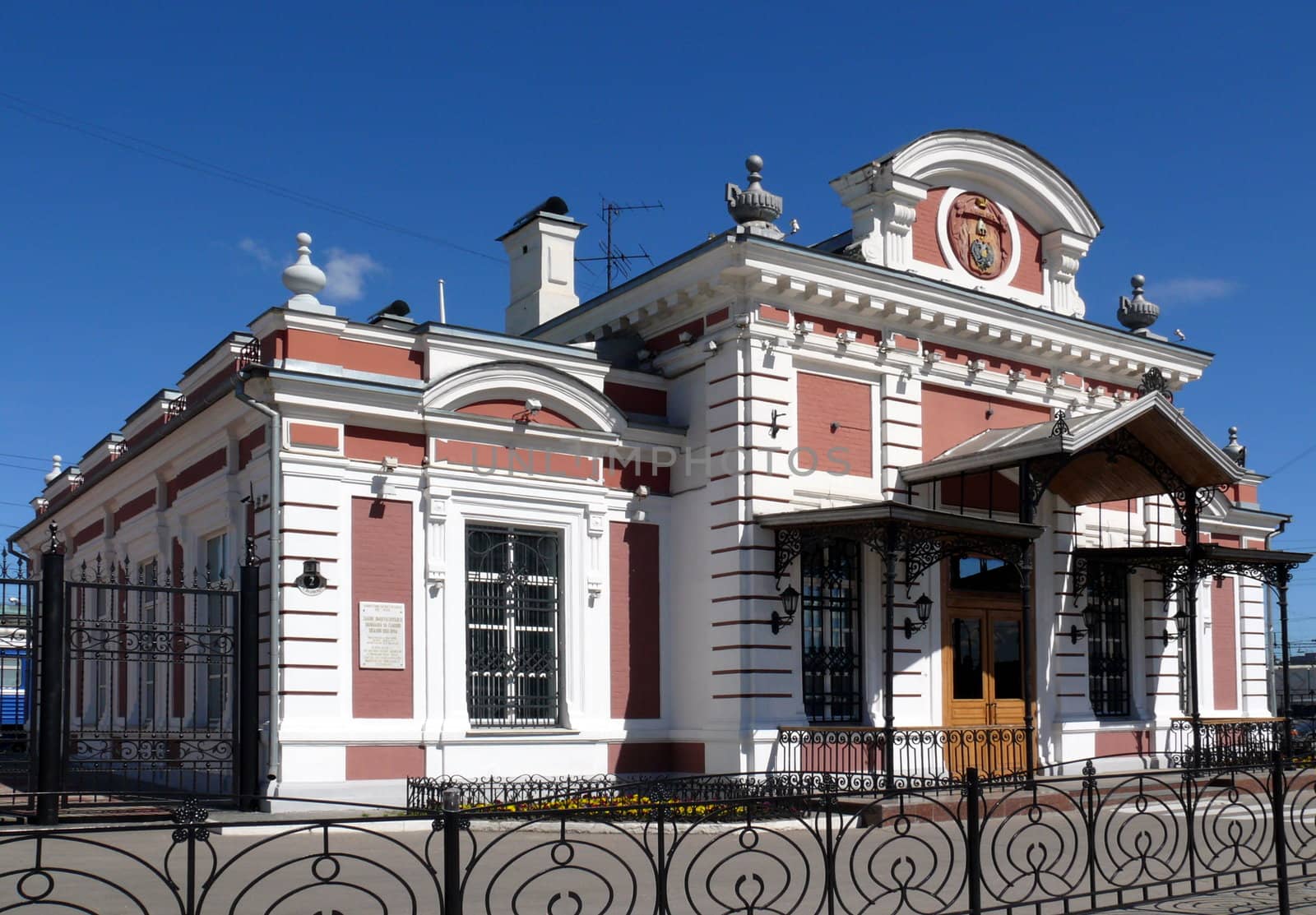 Old imperial pavilion in Nizhniy Novgorod Railway Station by Stoyanov