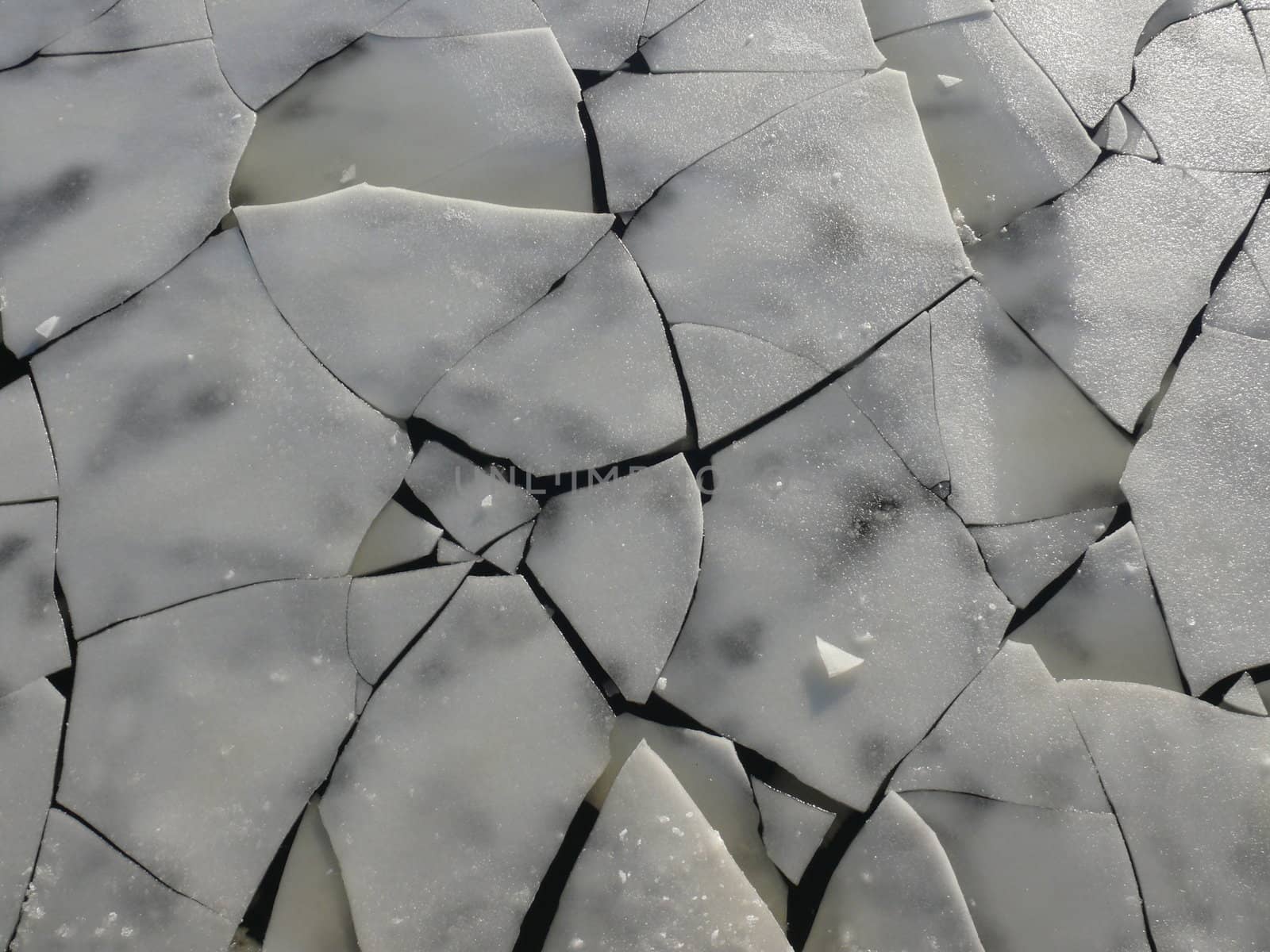 Ice crack texture in the Moscow river