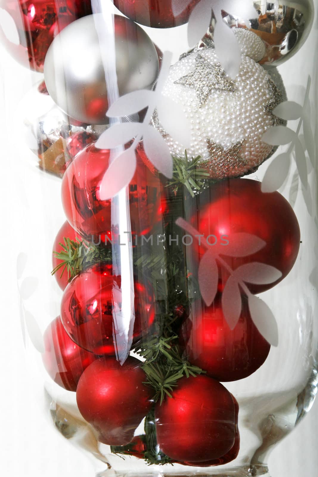Christmas theme - Red and white Christmas balls by Farina6000