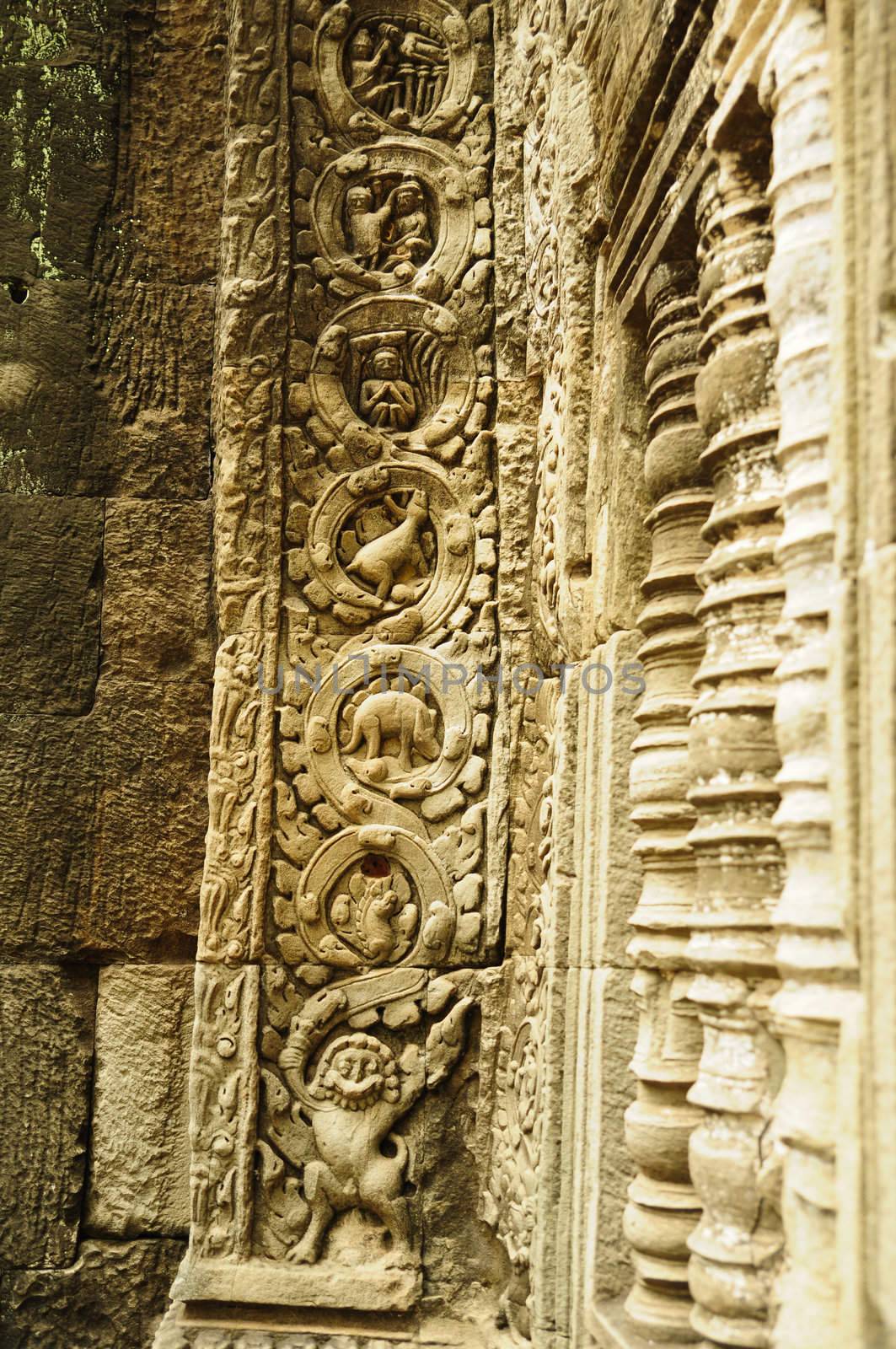 Dinosaur statue at Angkor Wat