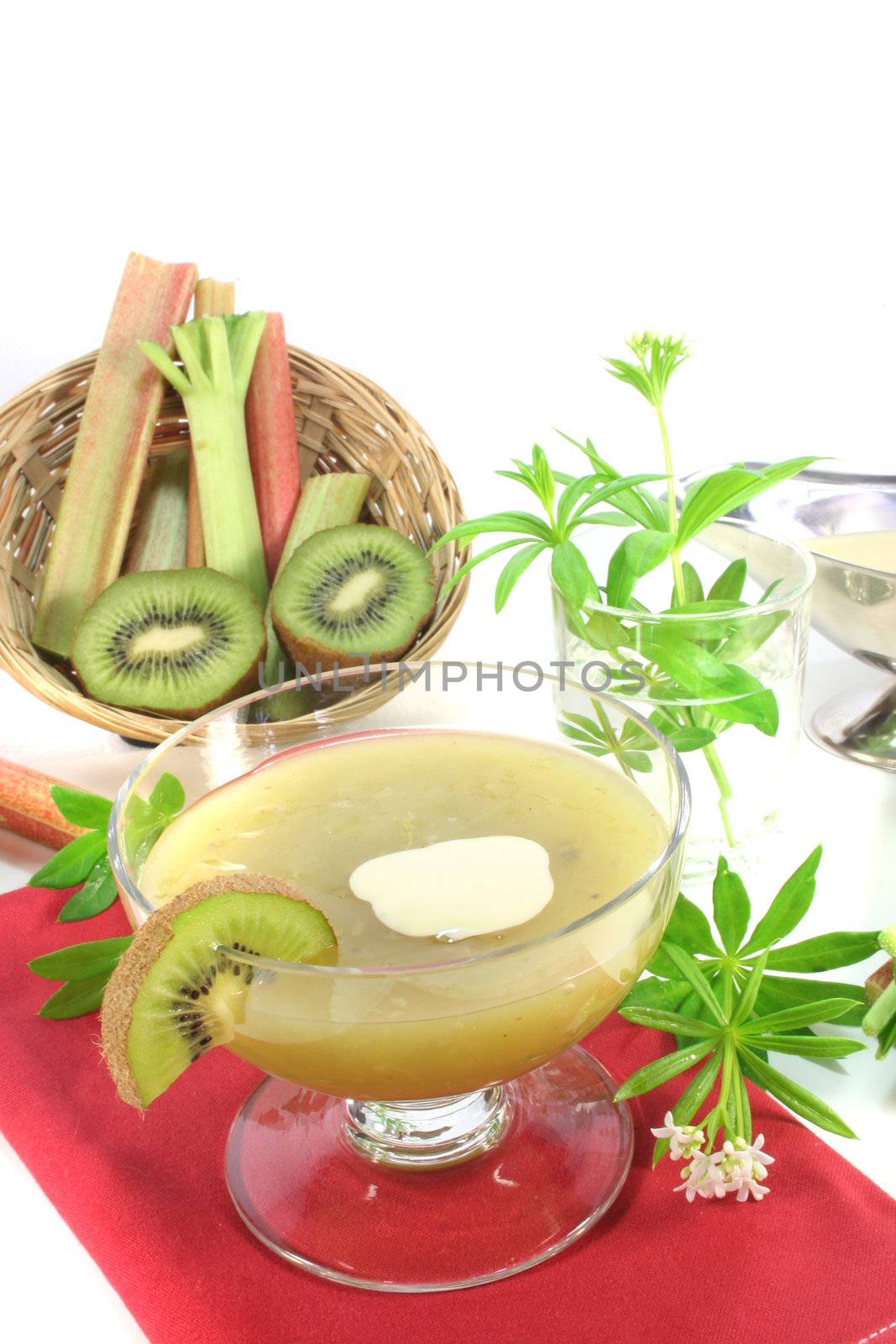 Green jelly with kiwi fruit, rhubarb and sweet woodruff