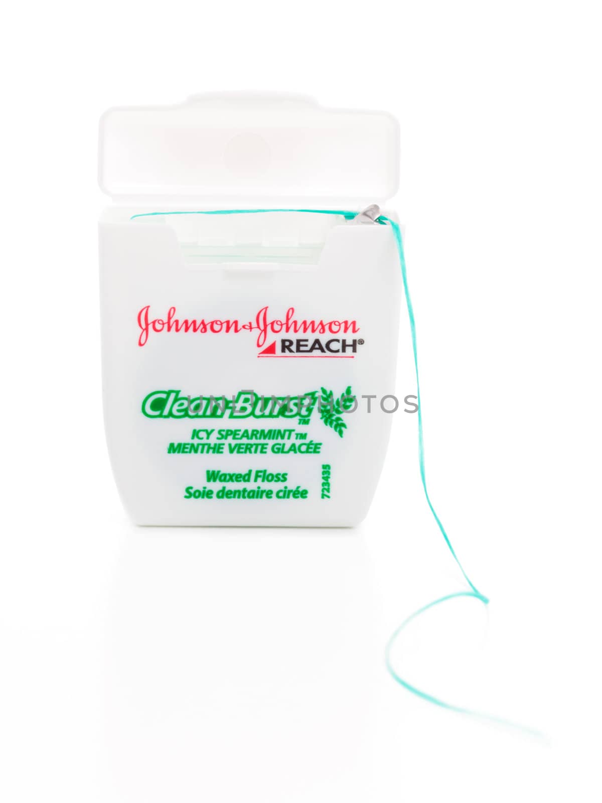 Reach Clean Burst icy spearmint dental floss by Johnson & Johnson