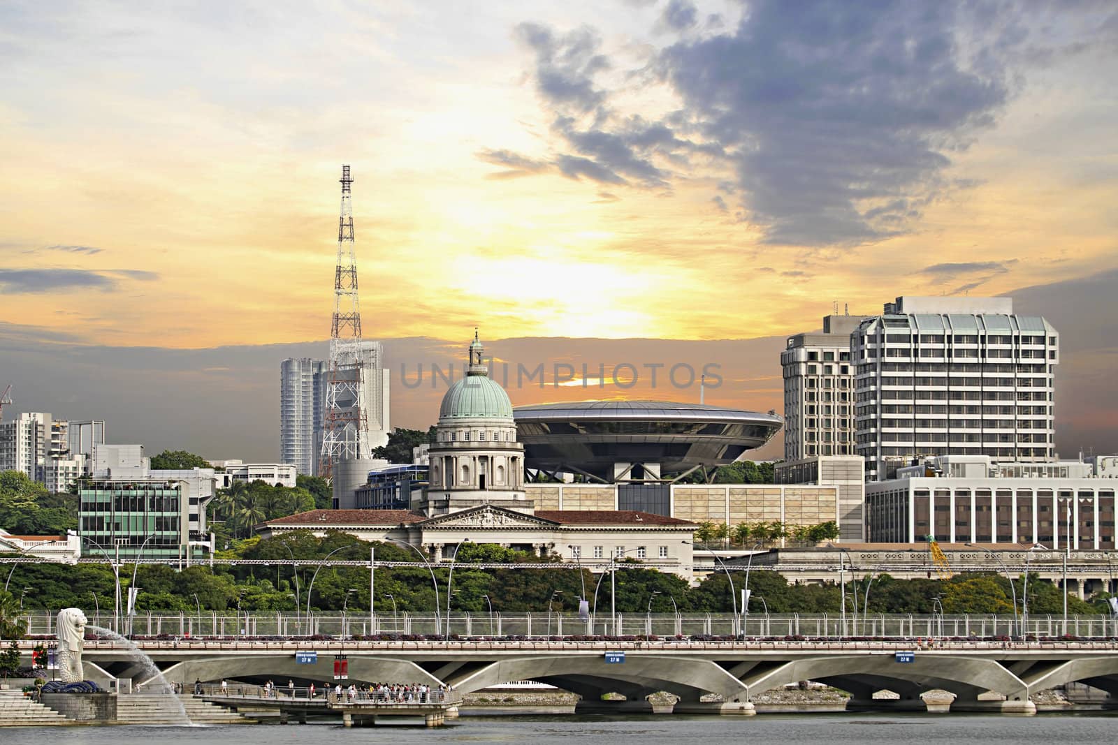 Singapore Parliament Building and Supreme Law Court  by Davidgn