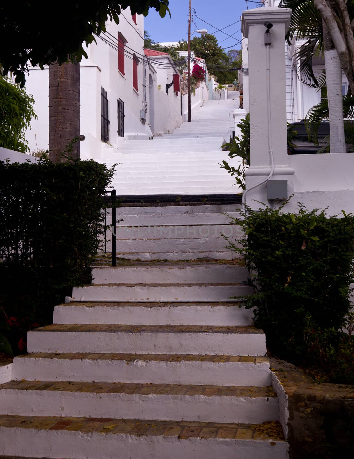 Steep steps in St Thomas by steheap