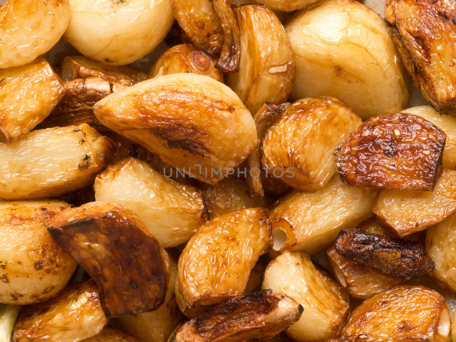 close up of crispy fried garlic