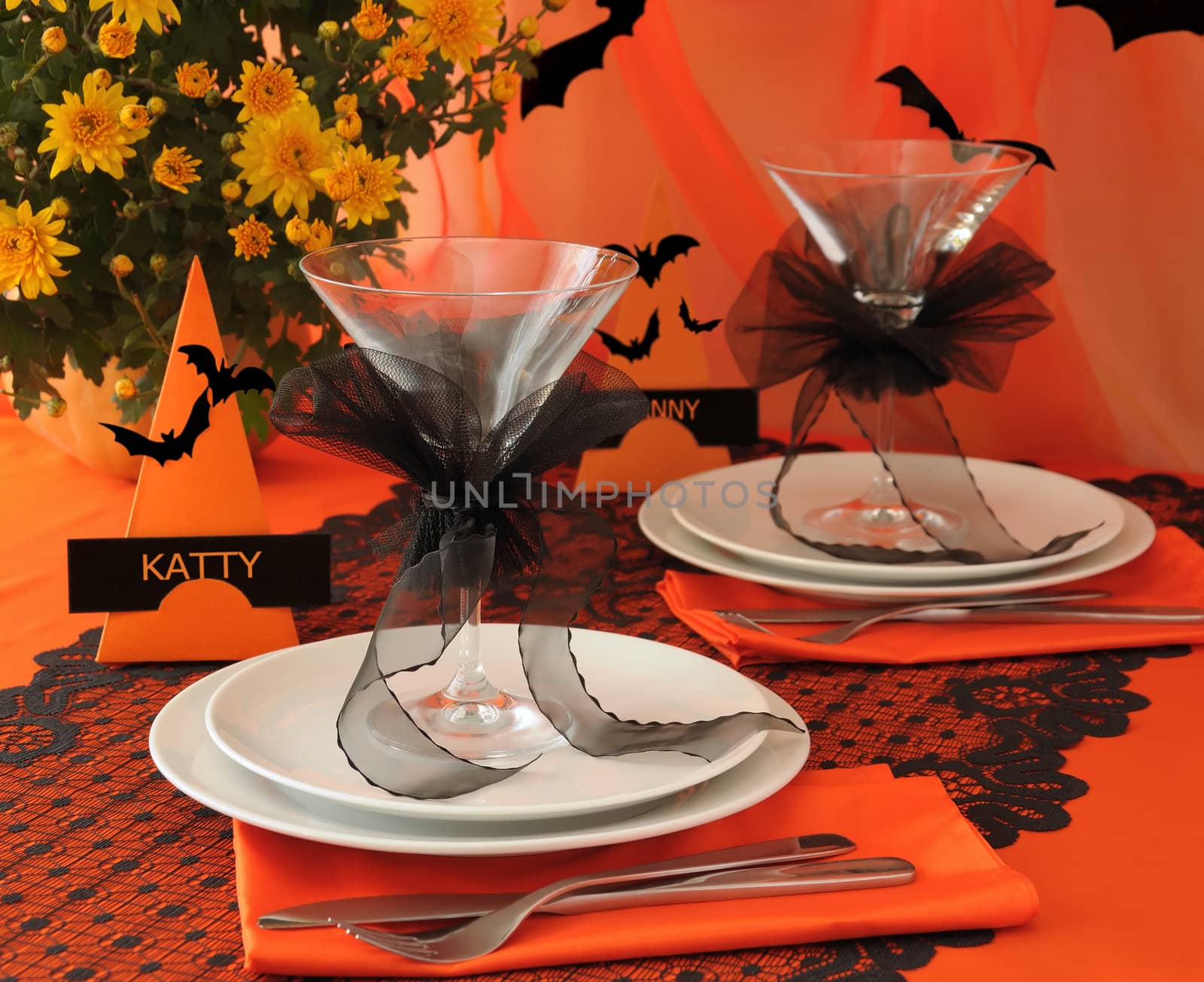 Festive table on Halloween by Apolonia