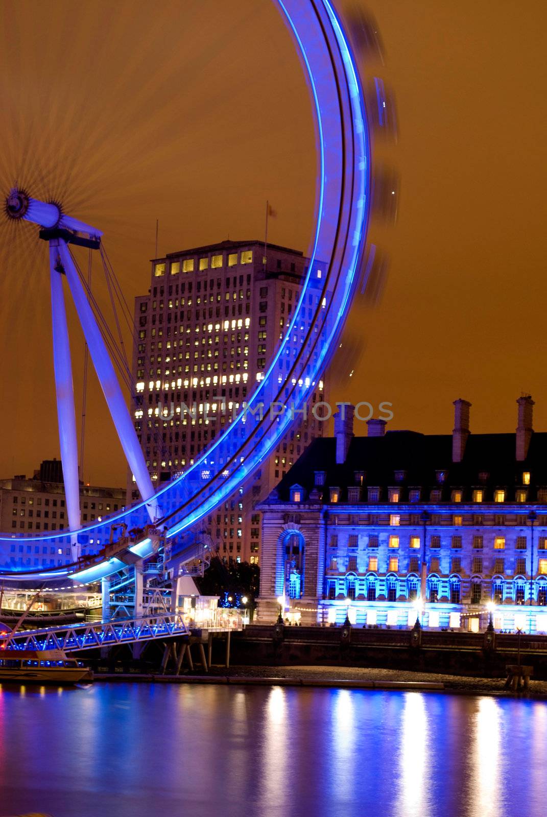 London eye famous landmark at night