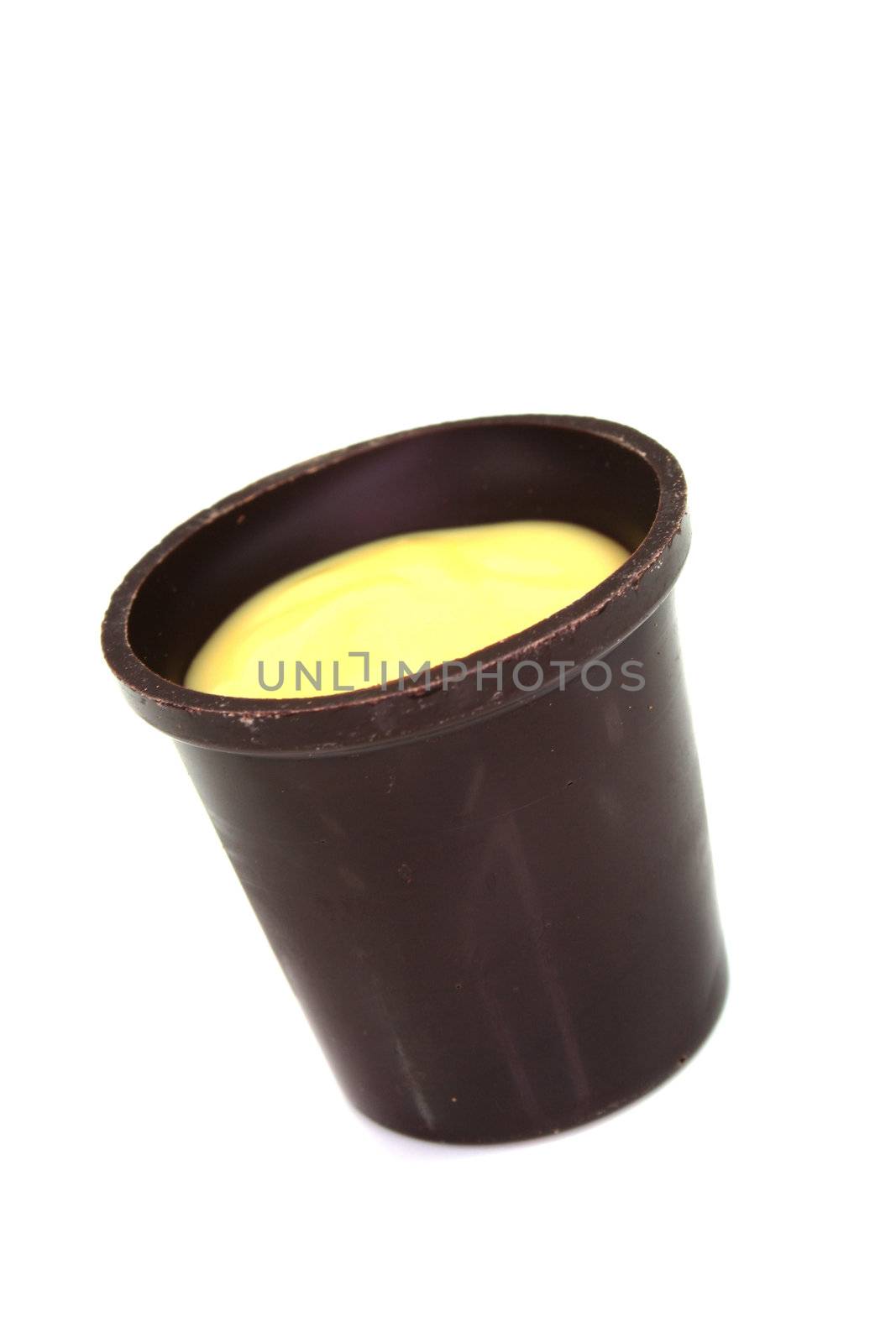 Eggnog in chocolate cups