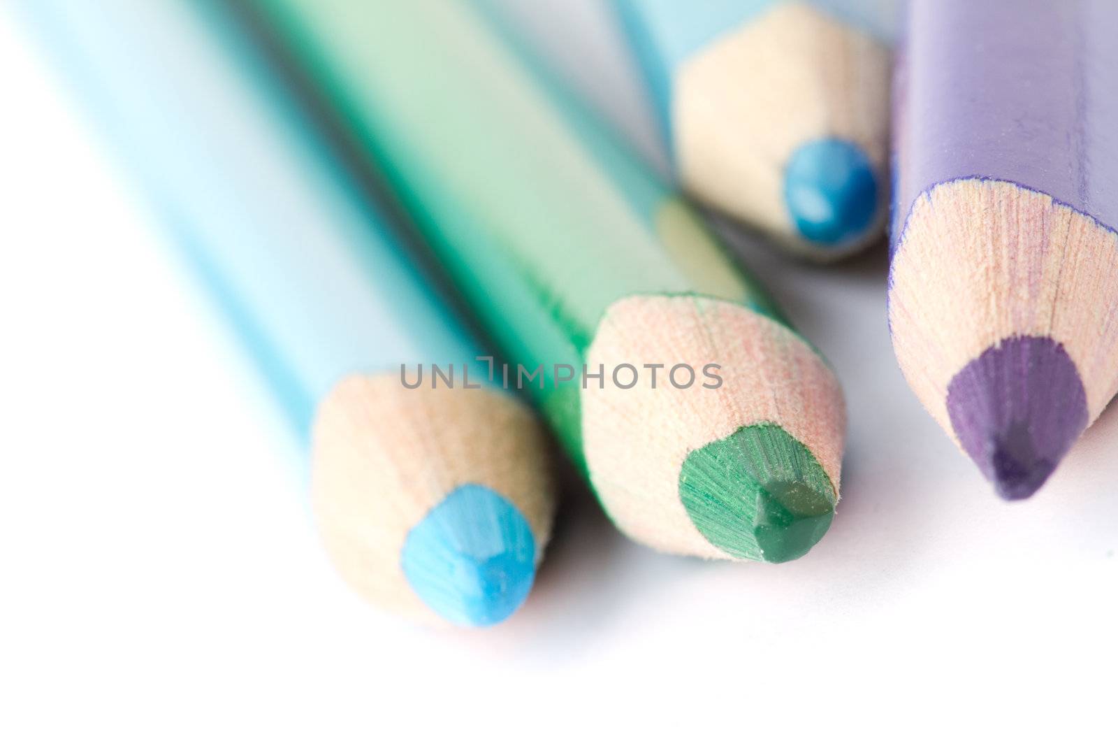 Crayons with color by litleskare
