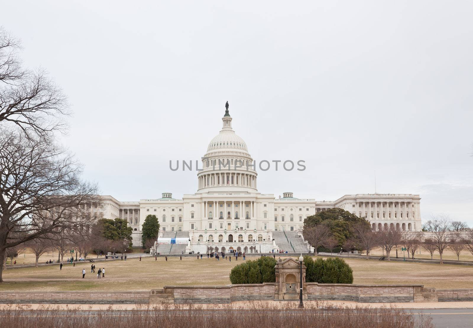 United States Capitol Building by gary718