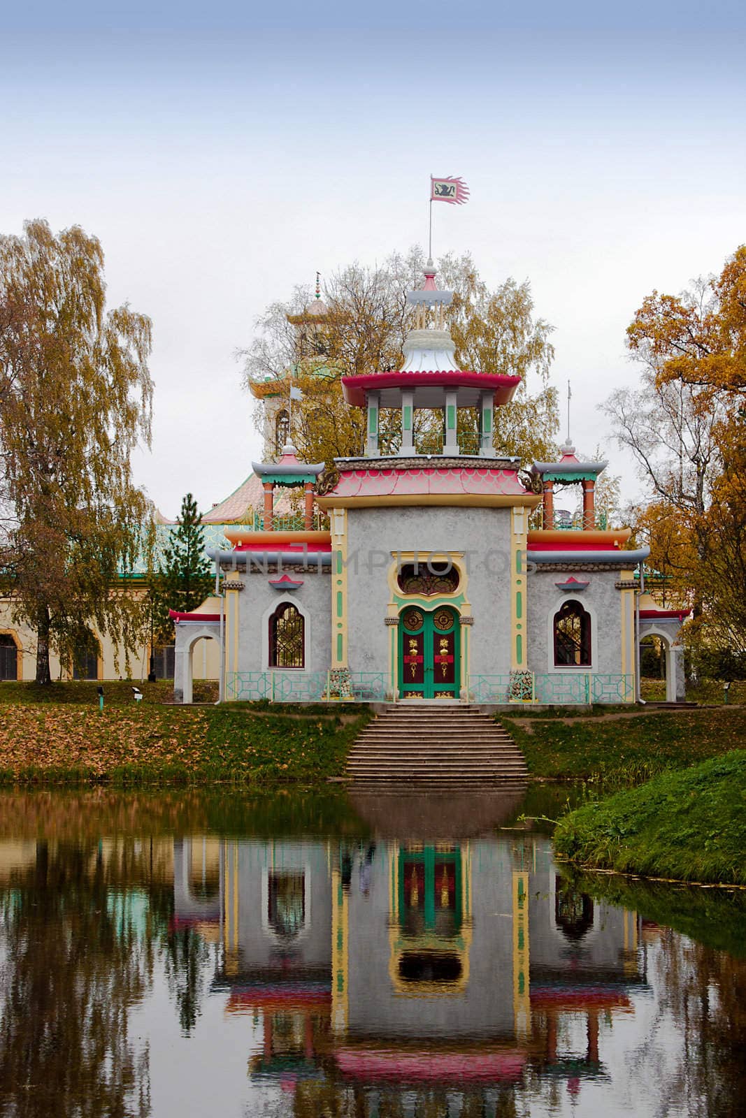 Pavilion in Chinese style in Tsarskoe Selo, Russia, autumn
