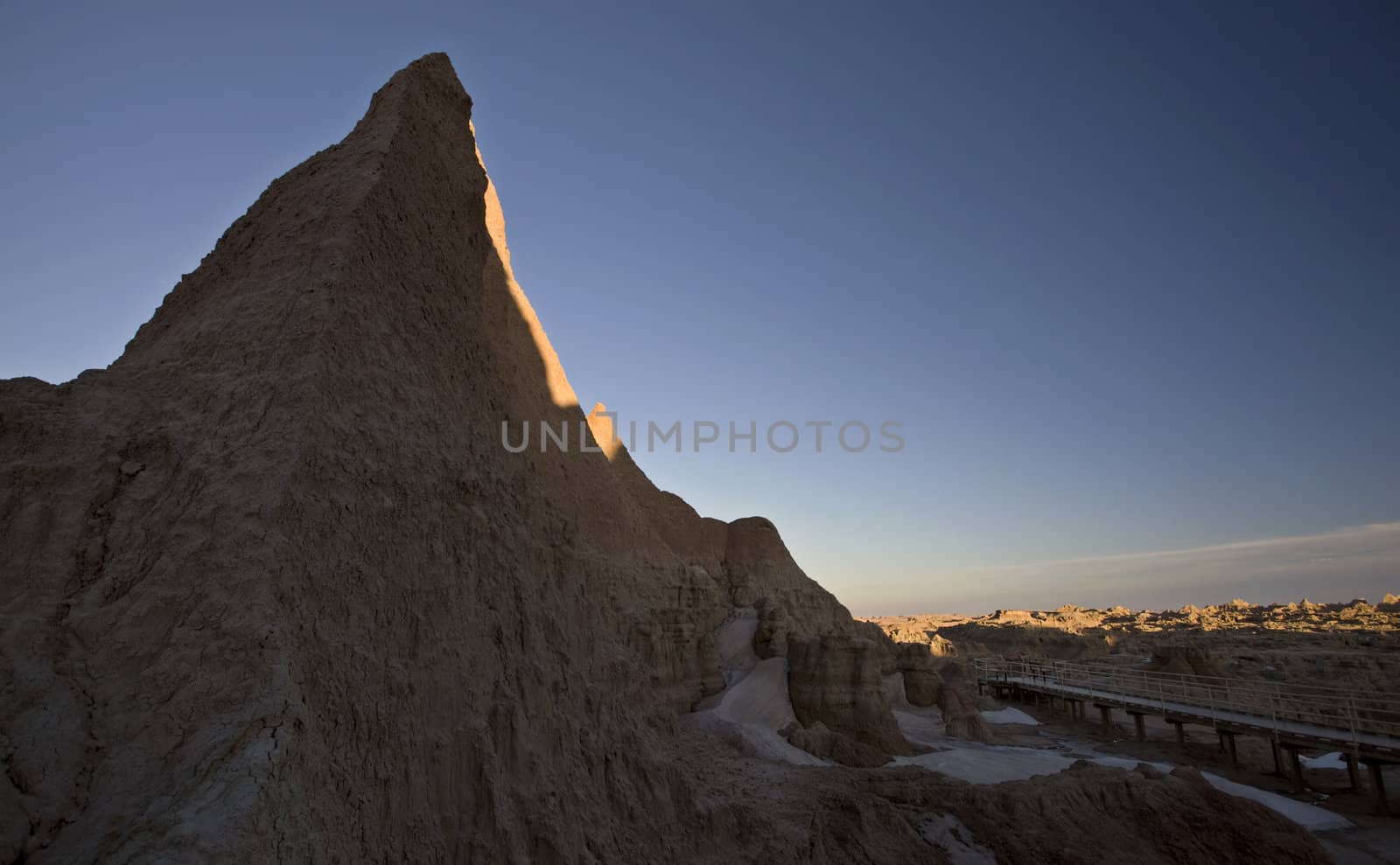 South Dakota Badlands by pictureguy