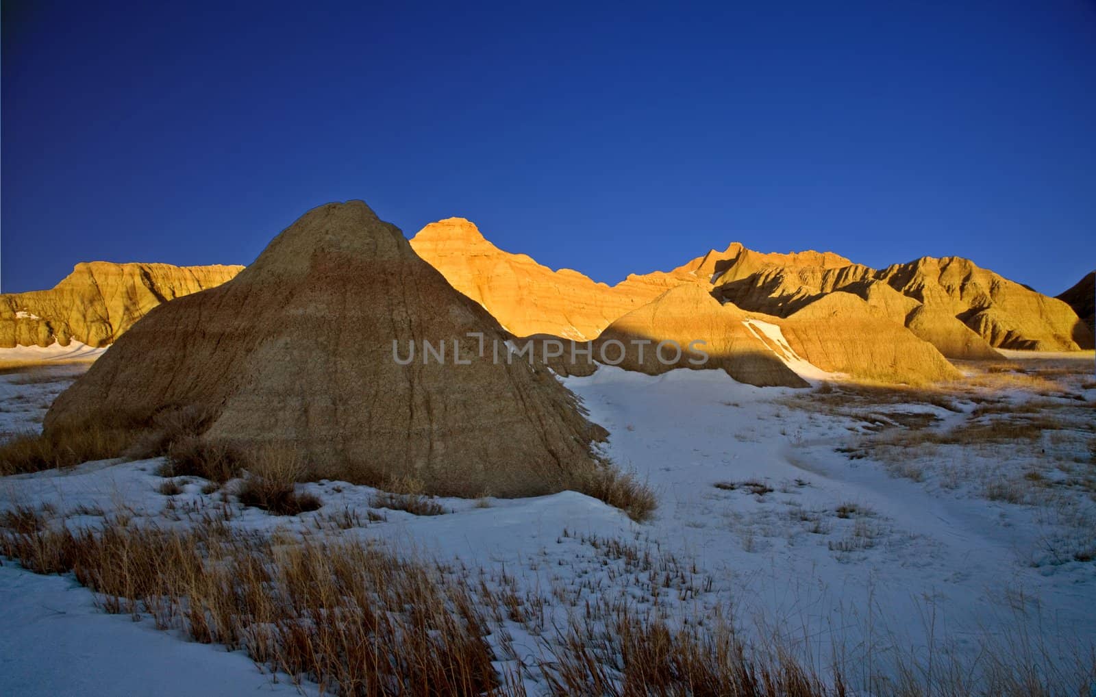 South Dakota Badlands by pictureguy