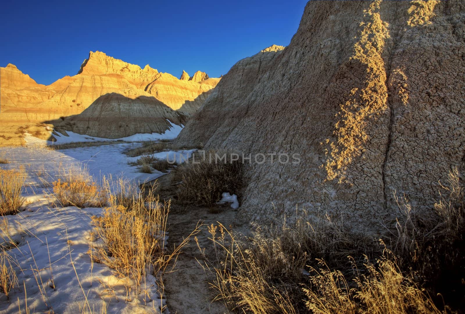 South Dakota Badlands by pictureguy