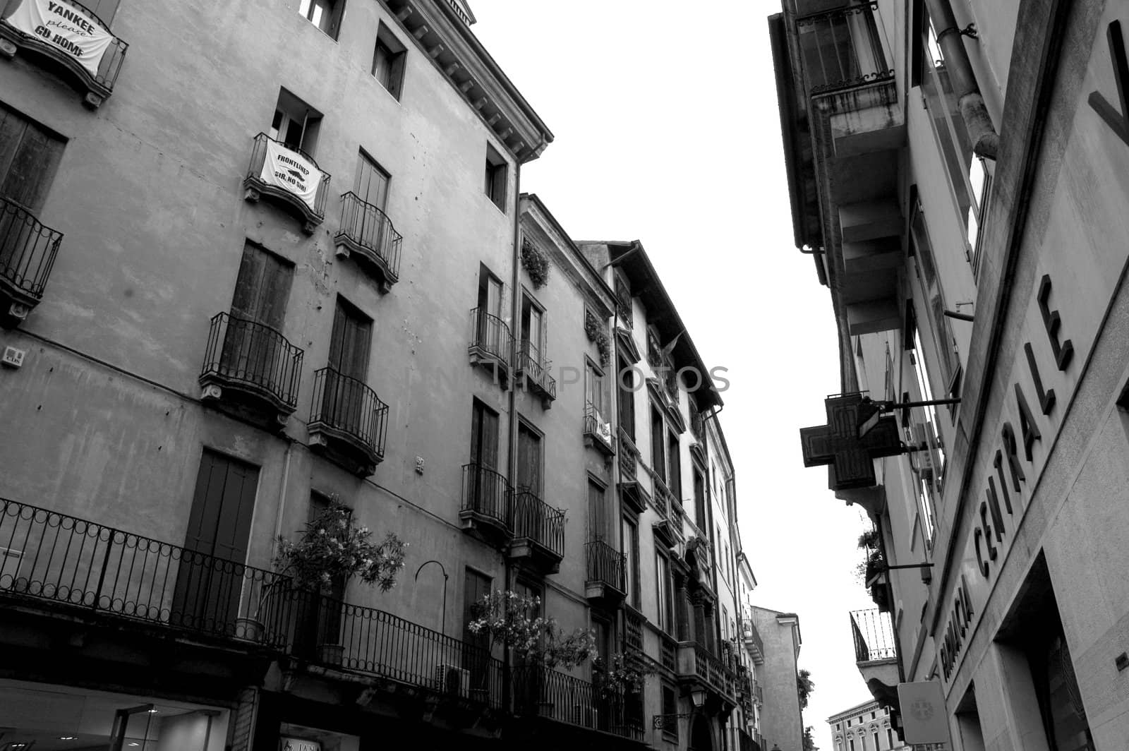 Classical Italian alley in Florence.