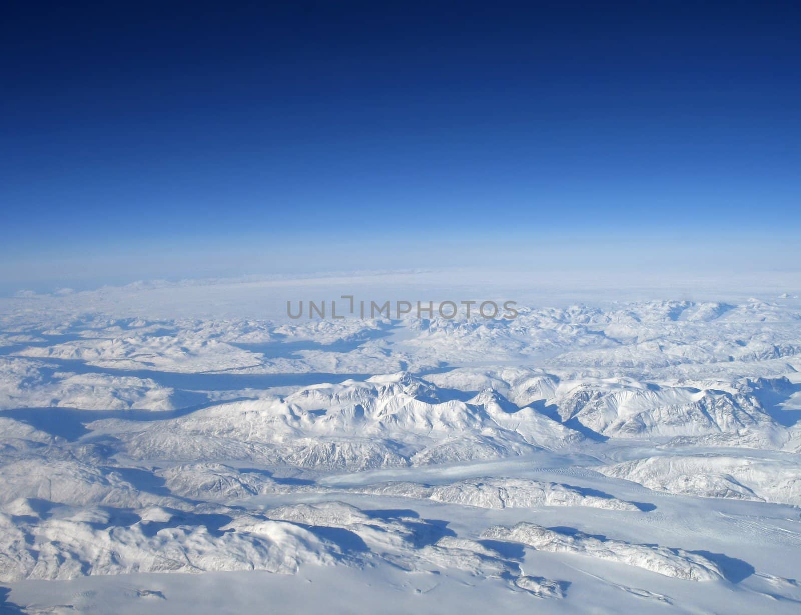 Greenland mountains by photopierre